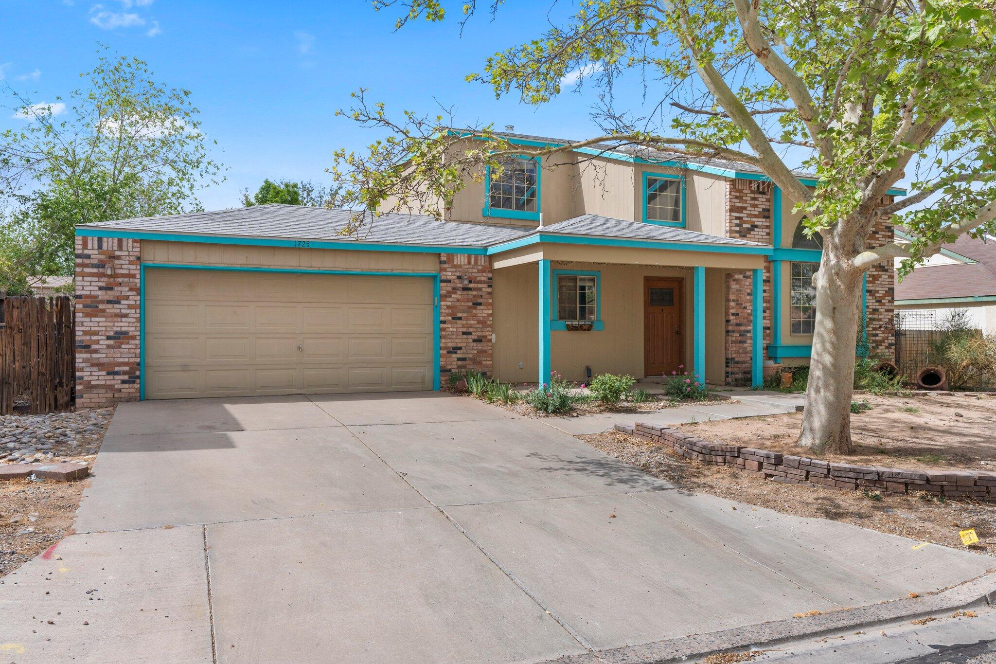 1725 CHAMISA Road NE