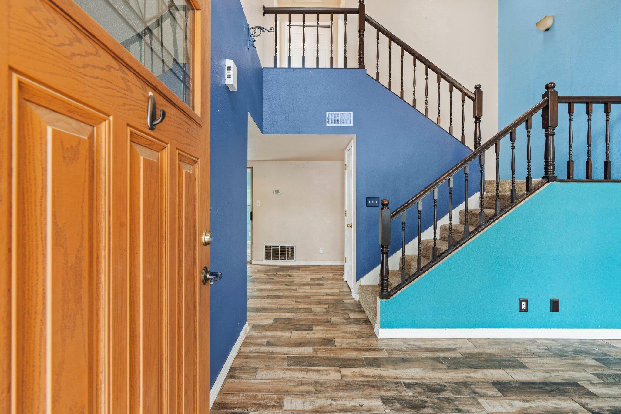 1725 CHAMISA Road NE