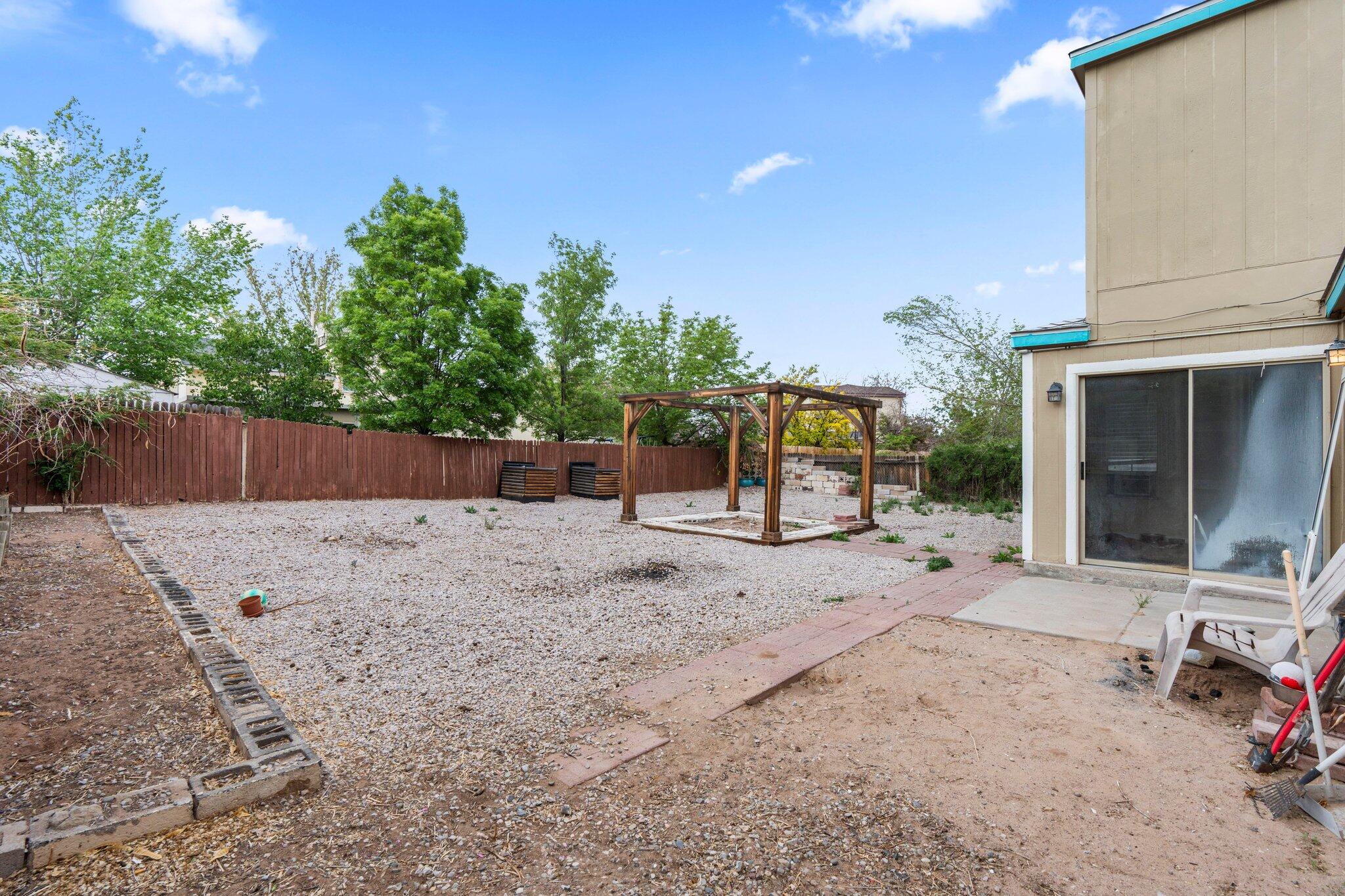 1725 CHAMISA Road NE