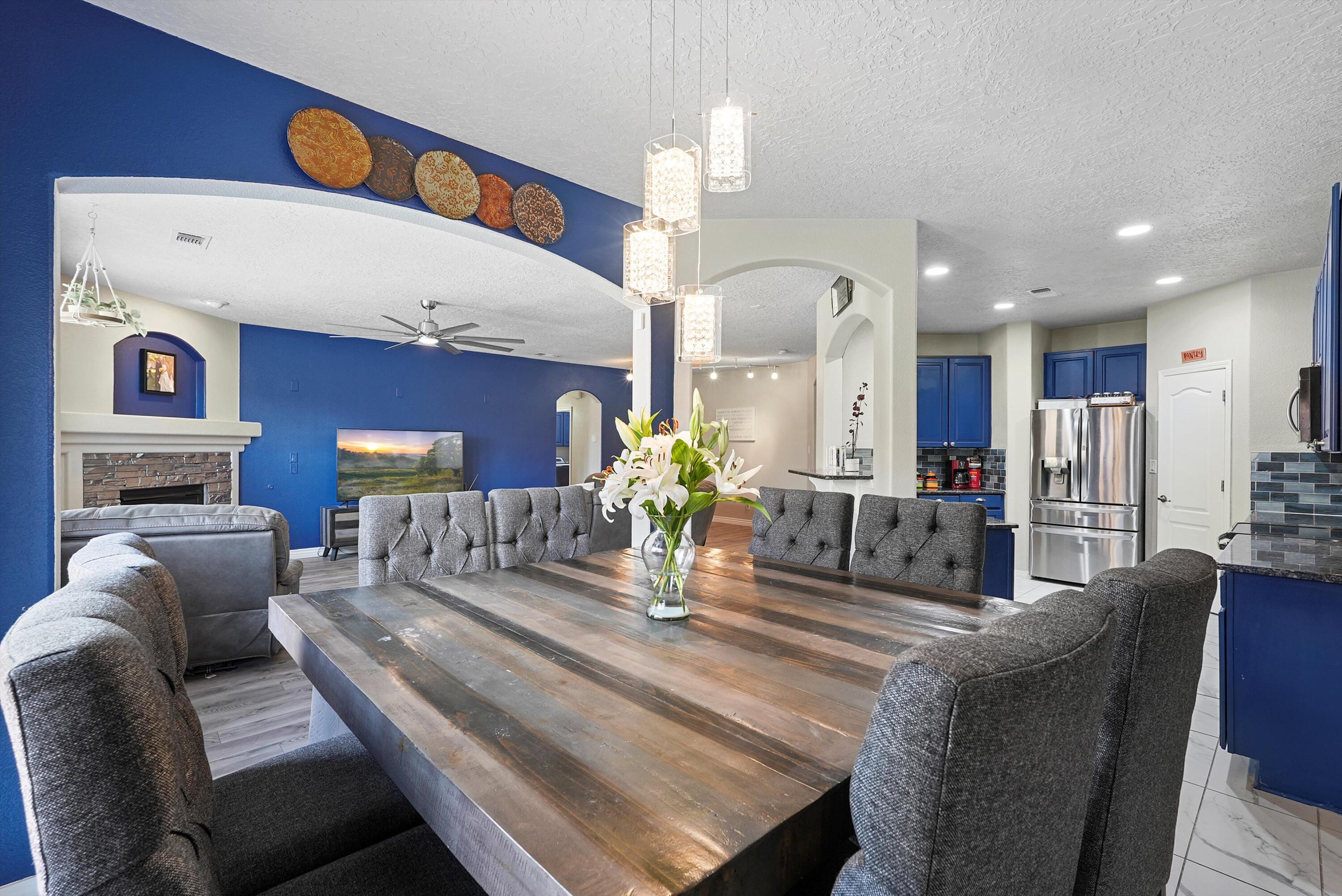 2203 VIA ESTERLINA Avenue SE