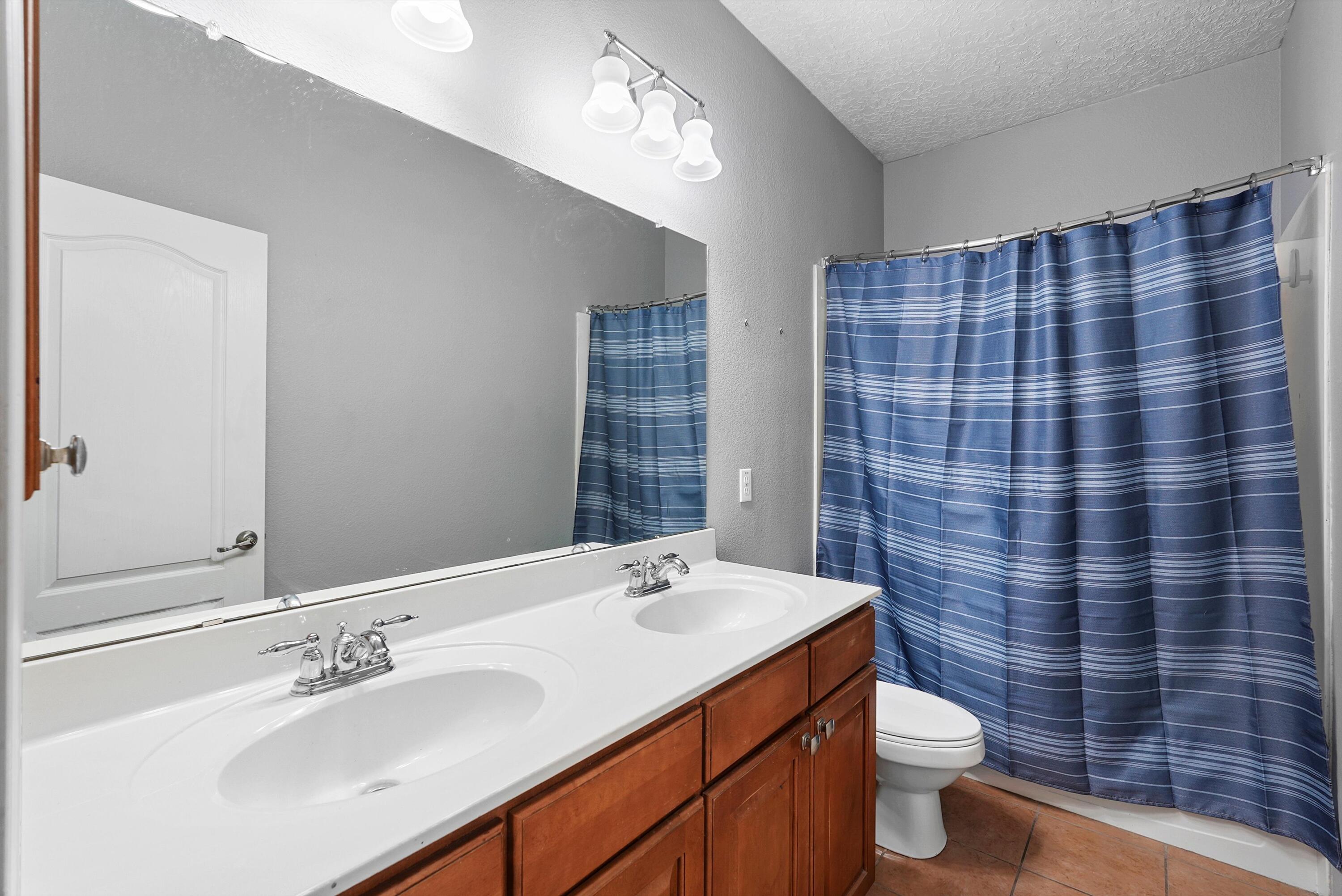 2203 VIA ESTERLINA Avenue SE