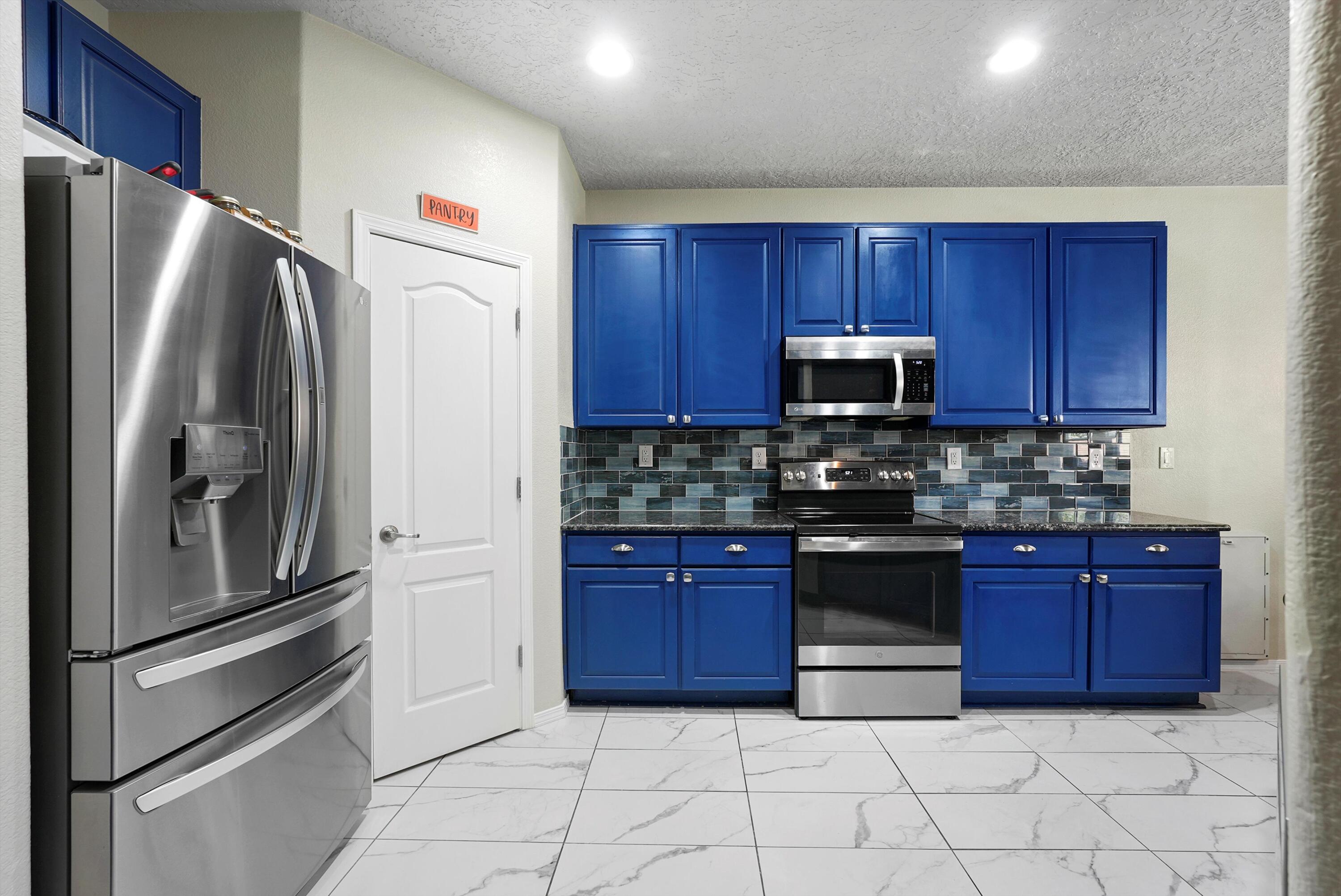 2203 VIA ESTERLINA Avenue SE