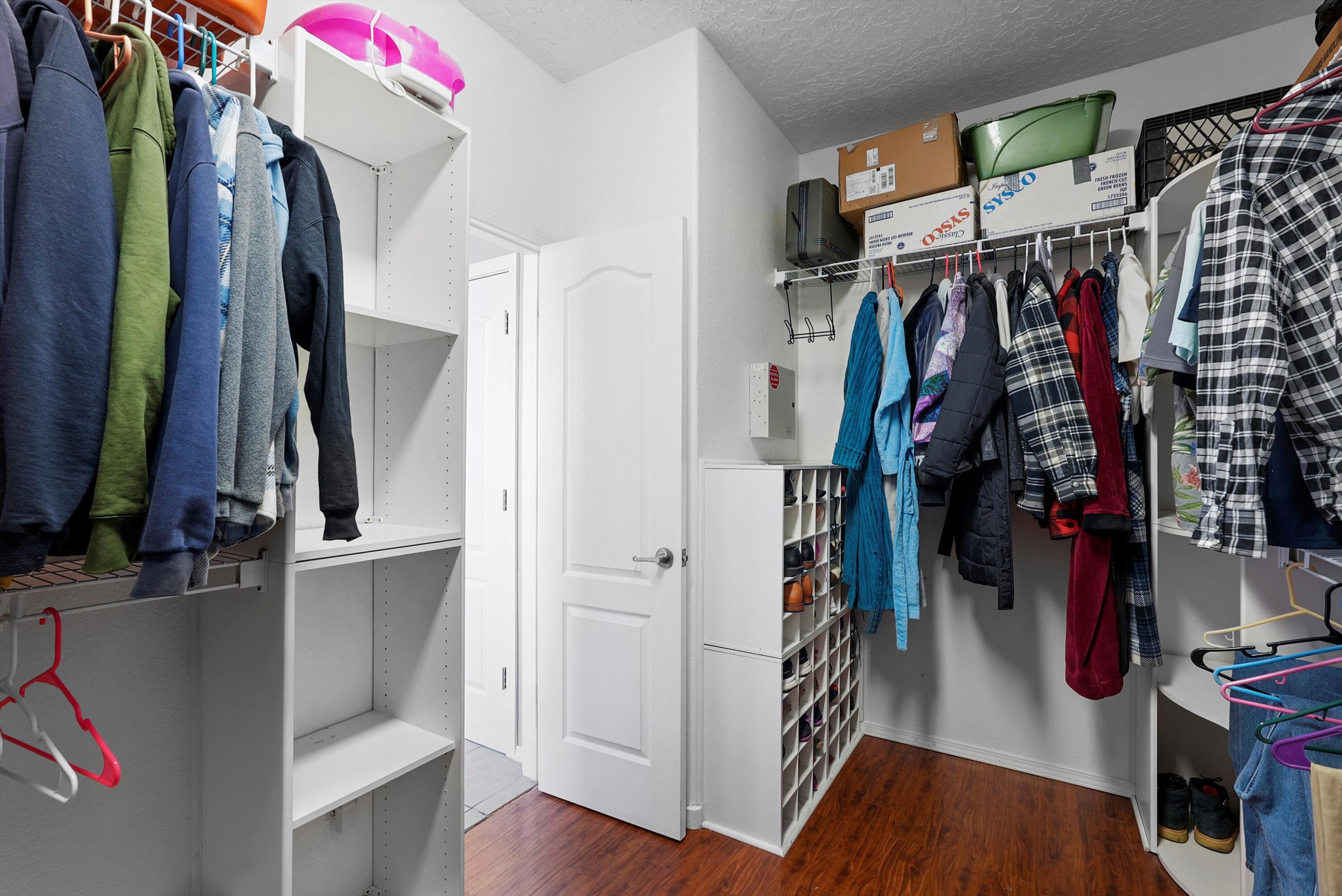 2203 VIA ESTERLINA Avenue SE