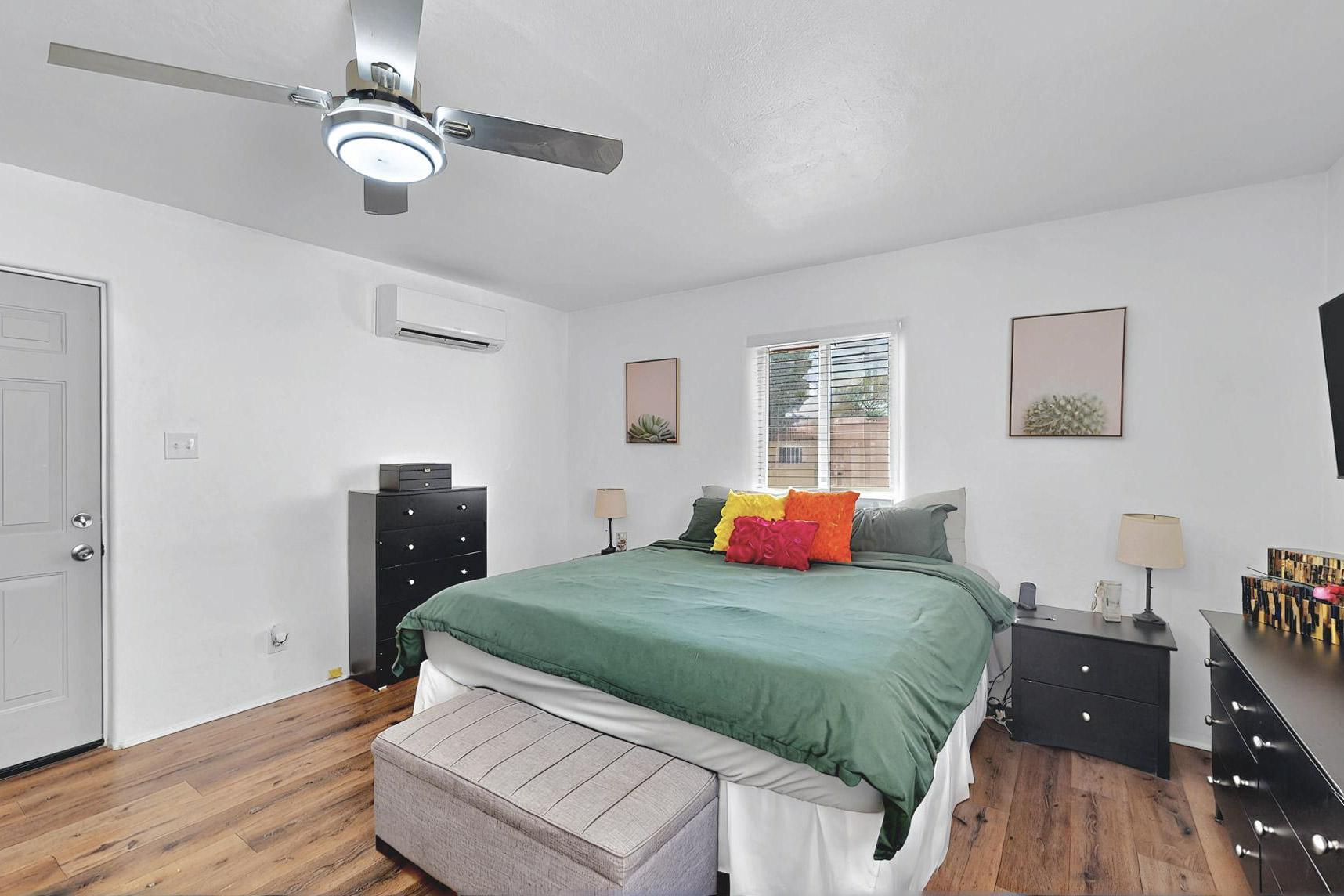 512 DOUGLAS MACARTHUR Road NW