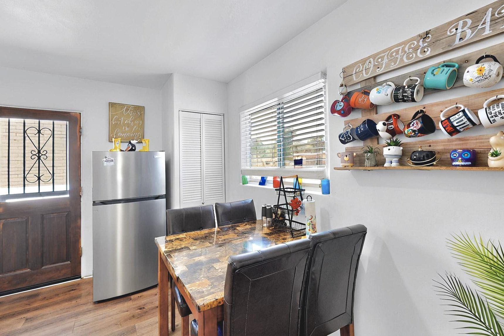 512 DOUGLAS MACARTHUR Road NW