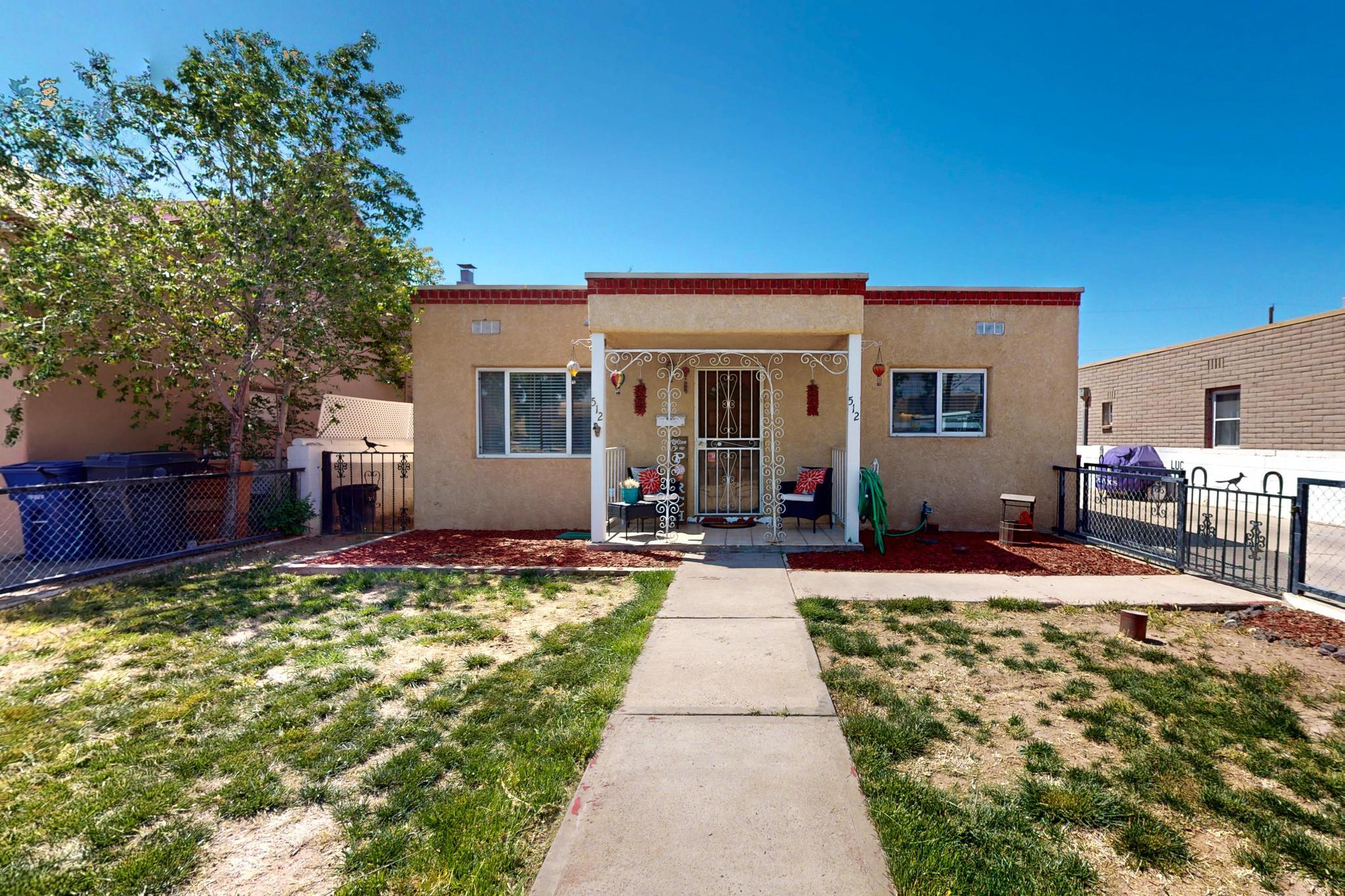 512 DOUGLAS MACARTHUR Road NW