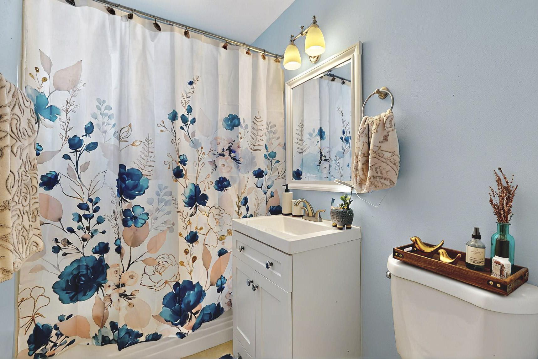 512 DOUGLAS MACARTHUR Road NW