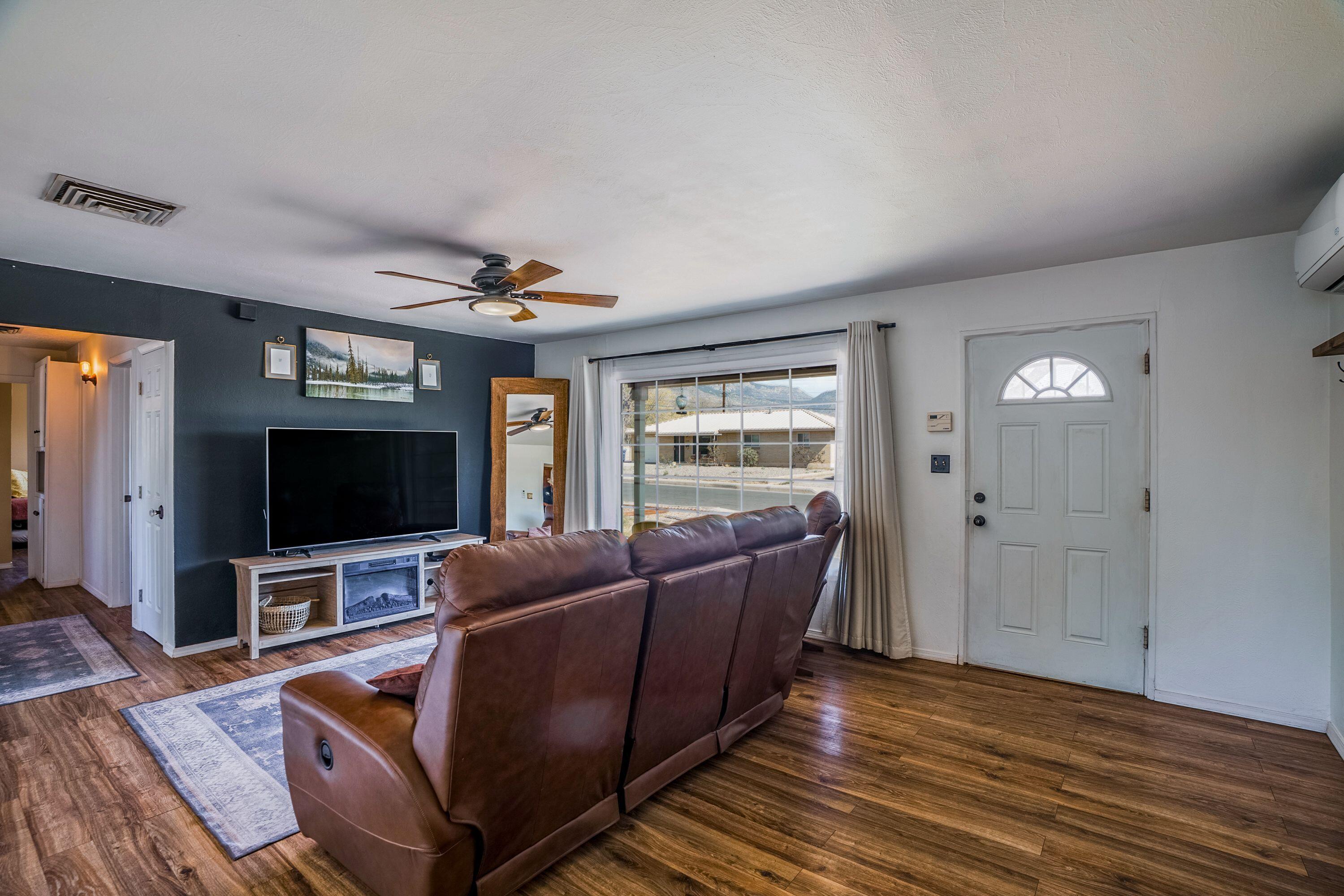 2325 STEVENS Drive NE