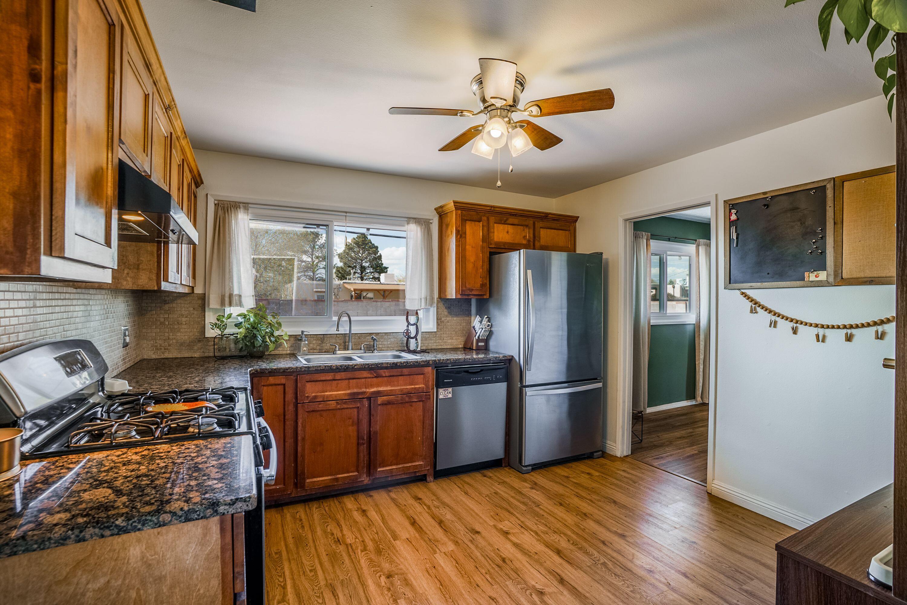 2325 STEVENS Drive NE