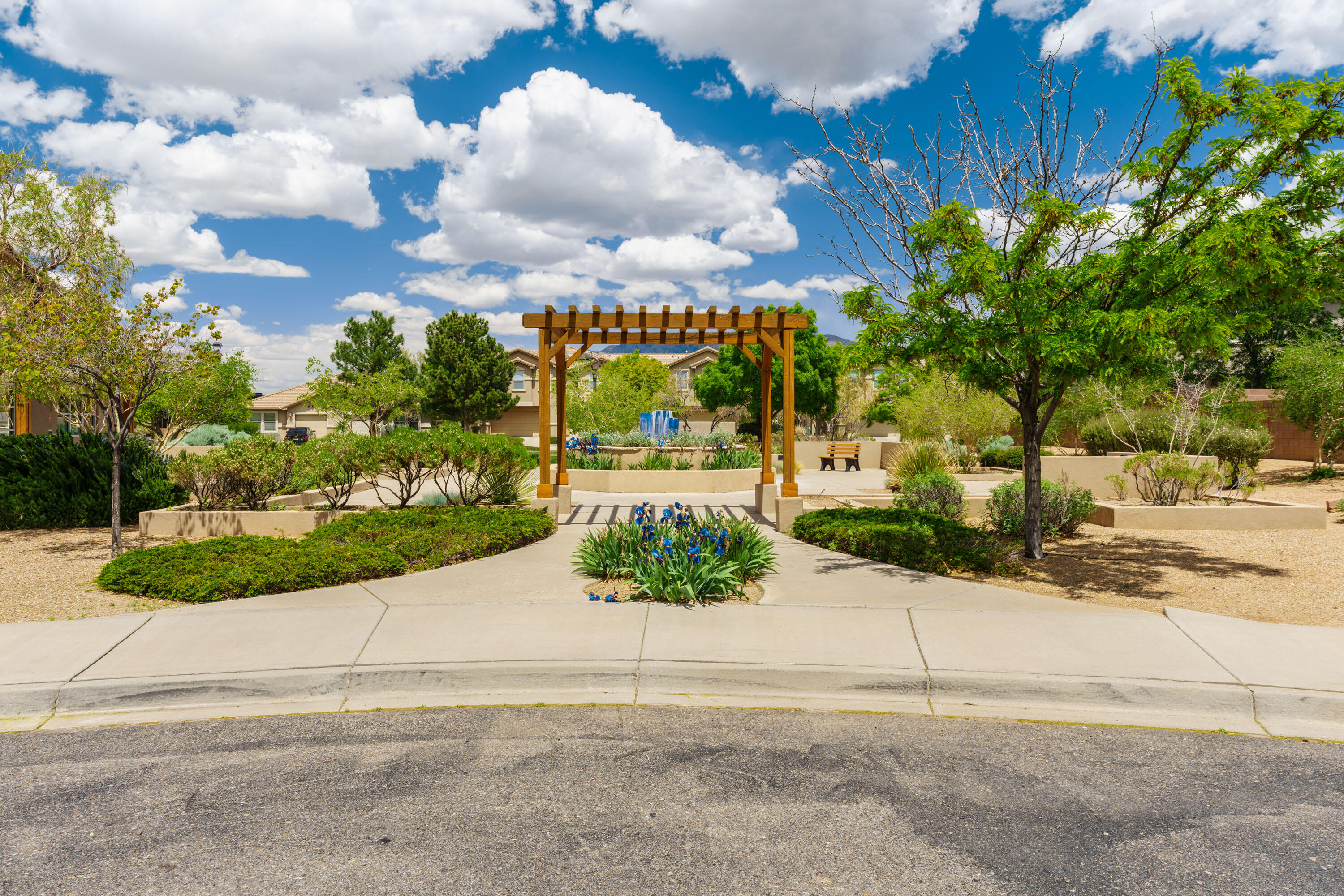 10932 Fort Point Lane NE