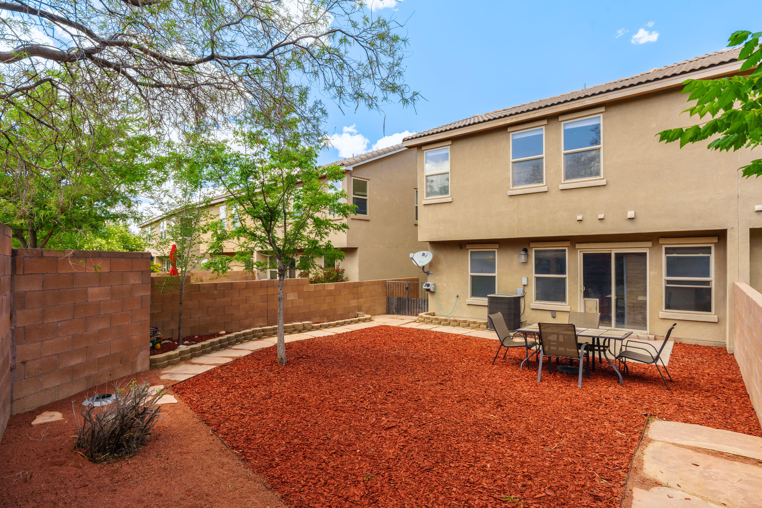 10932 Fort Point Lane NE