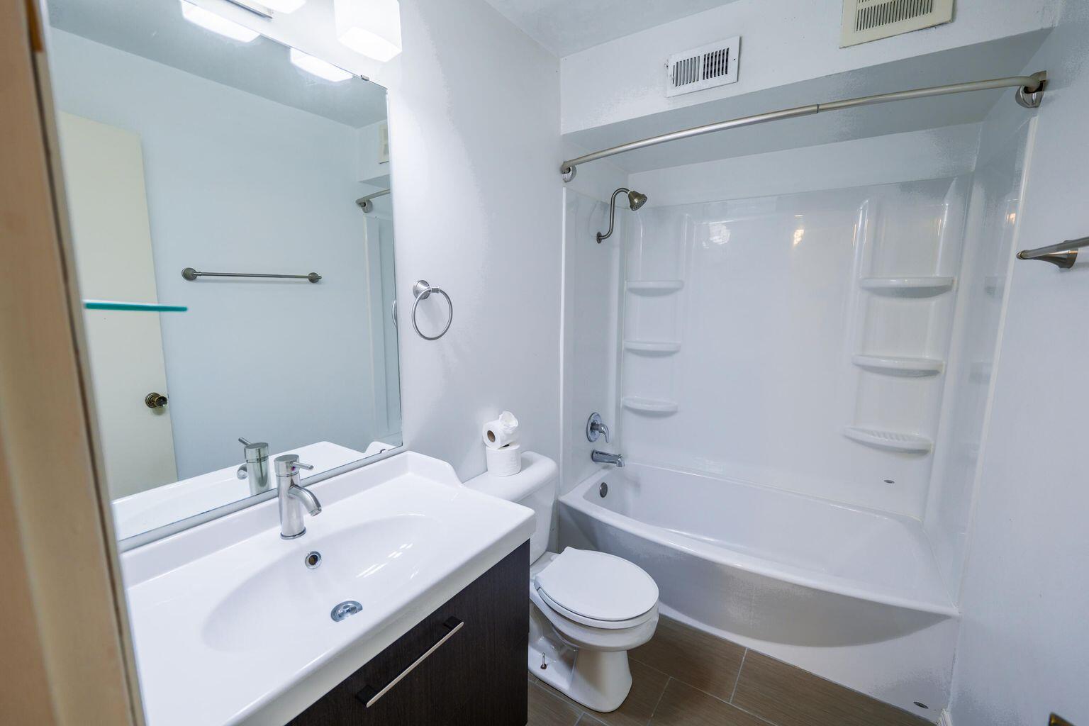 3831 MONTGOMERY Boulevard NE 433