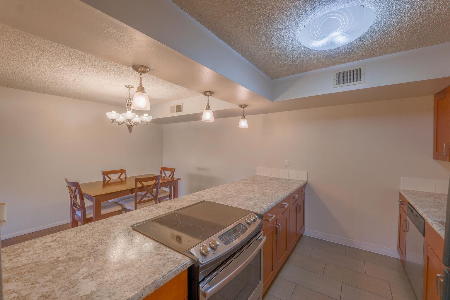 3831 MONTGOMERY Boulevard NE 433