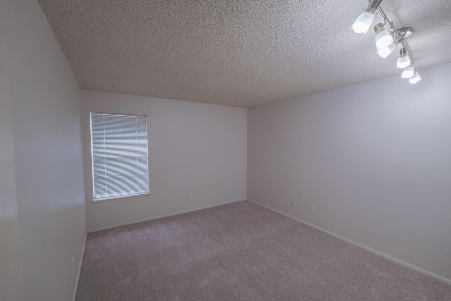 3831 MONTGOMERY Boulevard NE 433