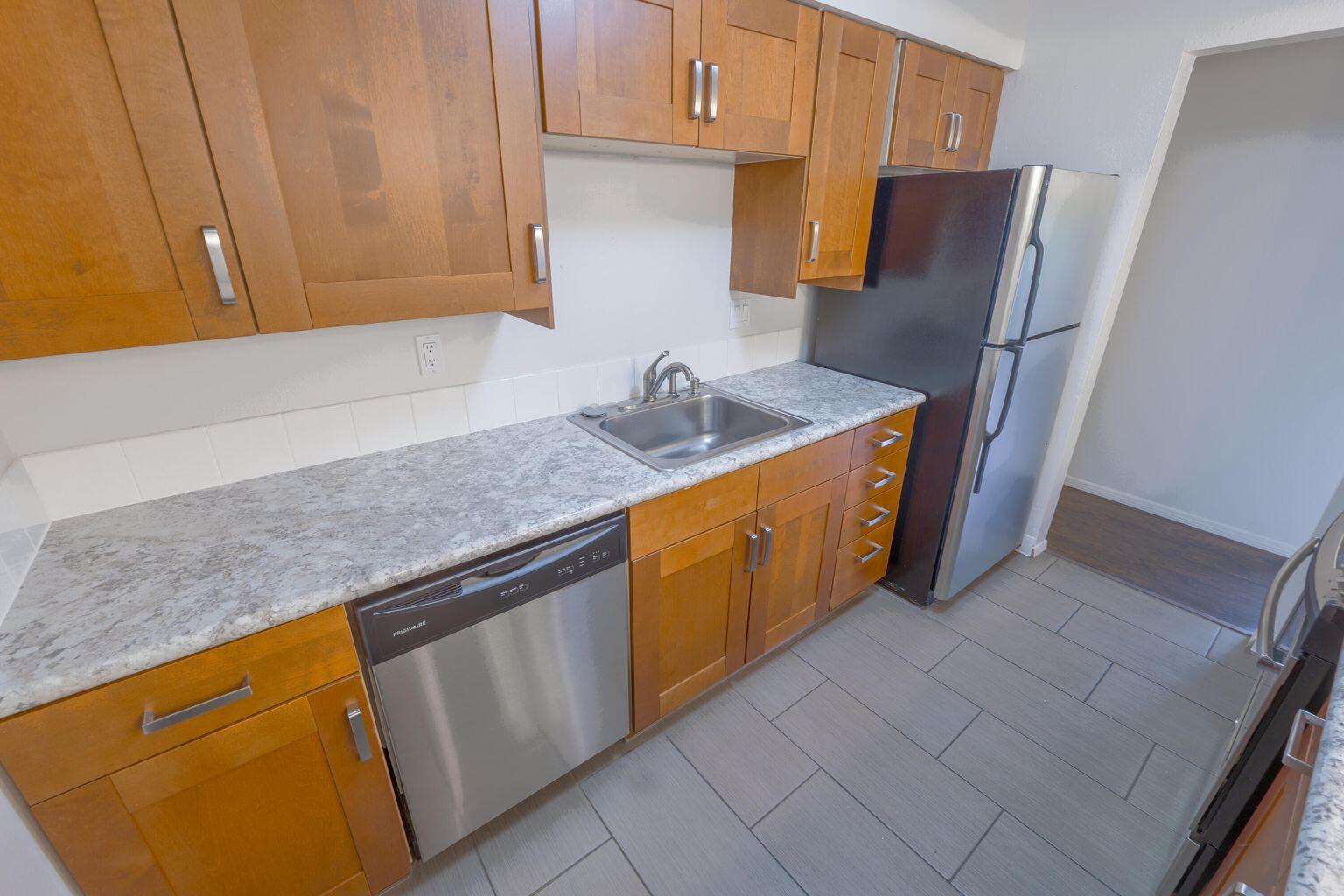 3831 MONTGOMERY Boulevard NE 433