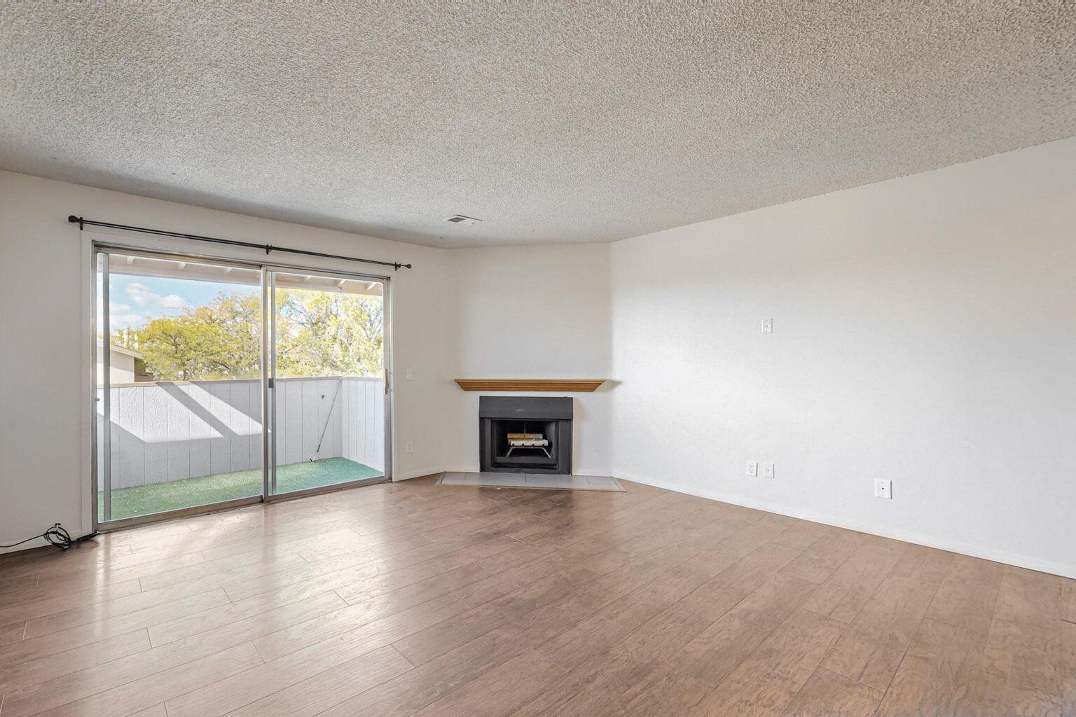 3831 MONTGOMERY Boulevard NE 433