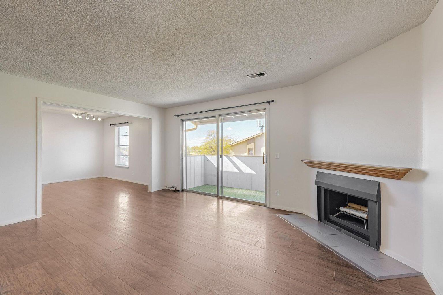 3831 MONTGOMERY Boulevard NE 433