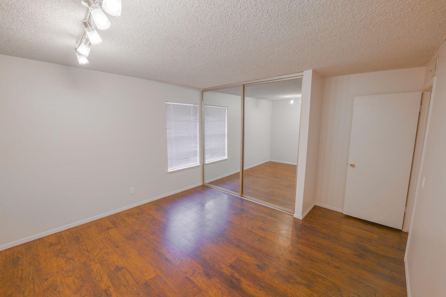 3831 MONTGOMERY Boulevard NE 433