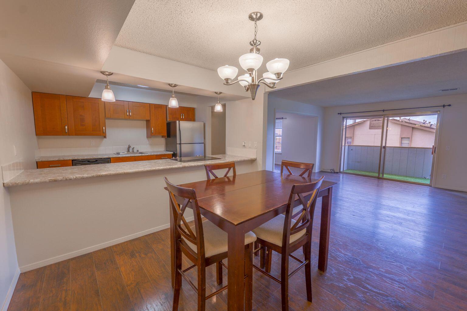 3831 MONTGOMERY Boulevard NE 433