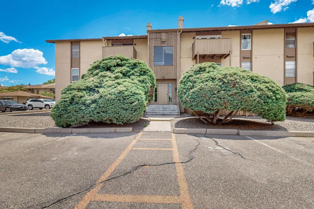 3867 MONTGOMERY Boulevard NE 1604