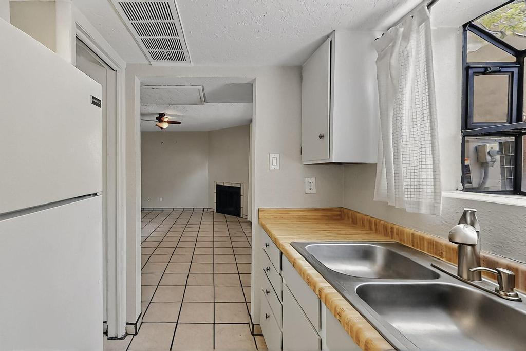 3867 MONTGOMERY Boulevard NE 1604