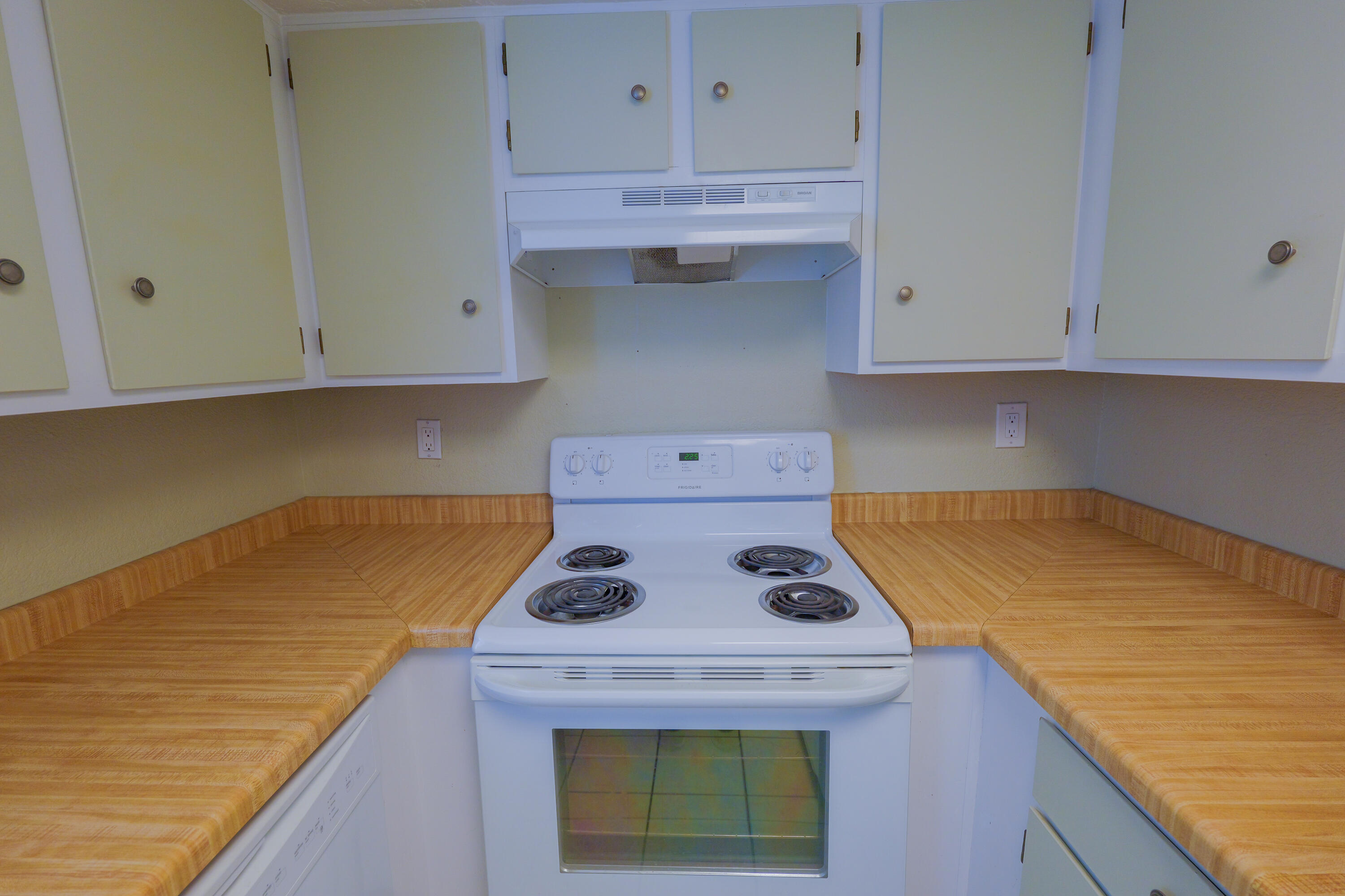 3867 MONTGOMERY Boulevard NE 1604