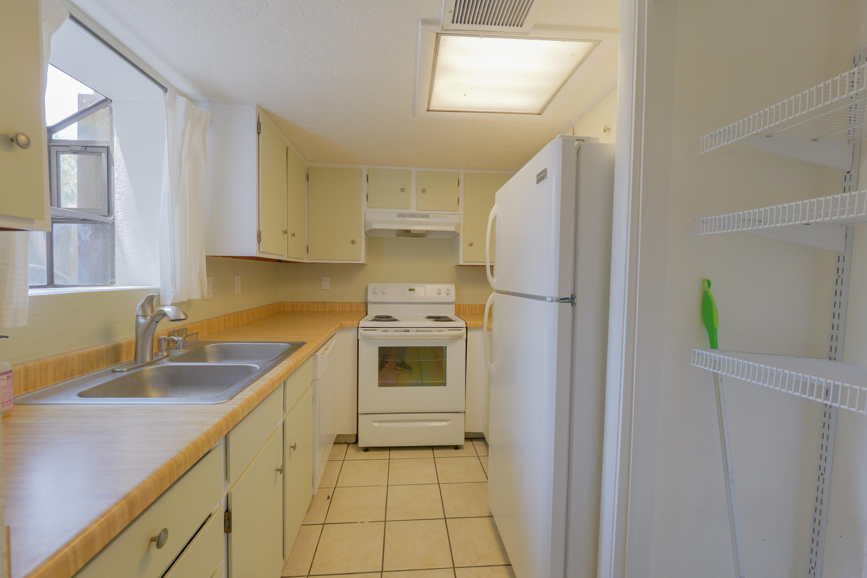 3867 MONTGOMERY Boulevard NE 1604