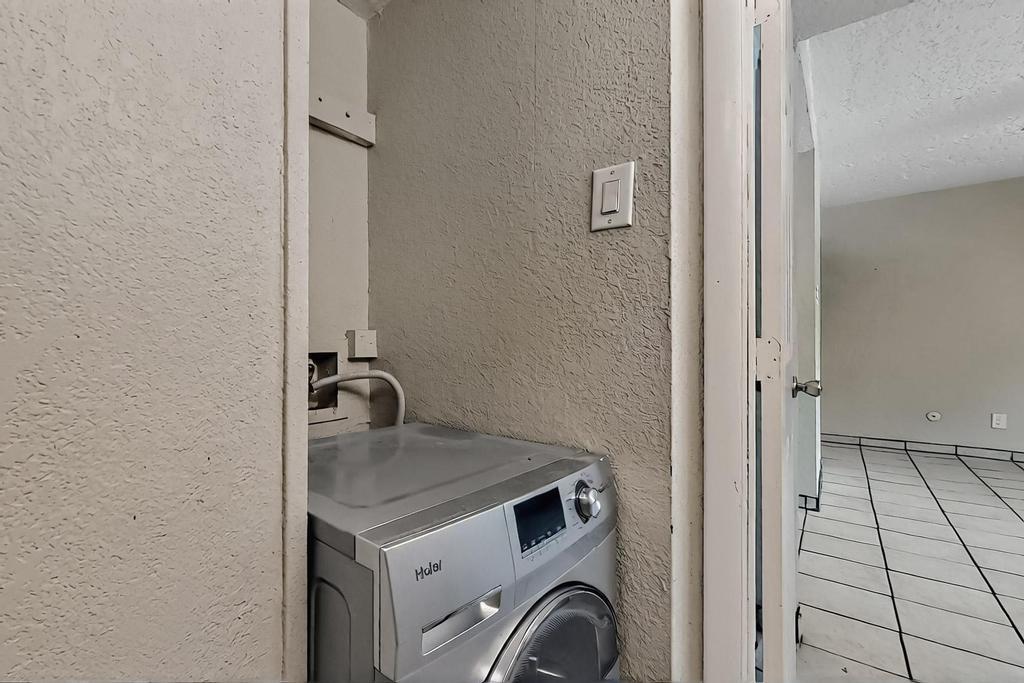 3867 MONTGOMERY Boulevard NE 1604