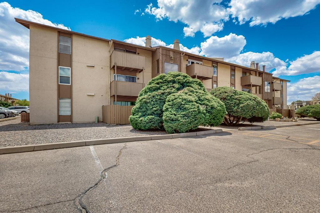 3867 MONTGOMERY Boulevard NE 1604