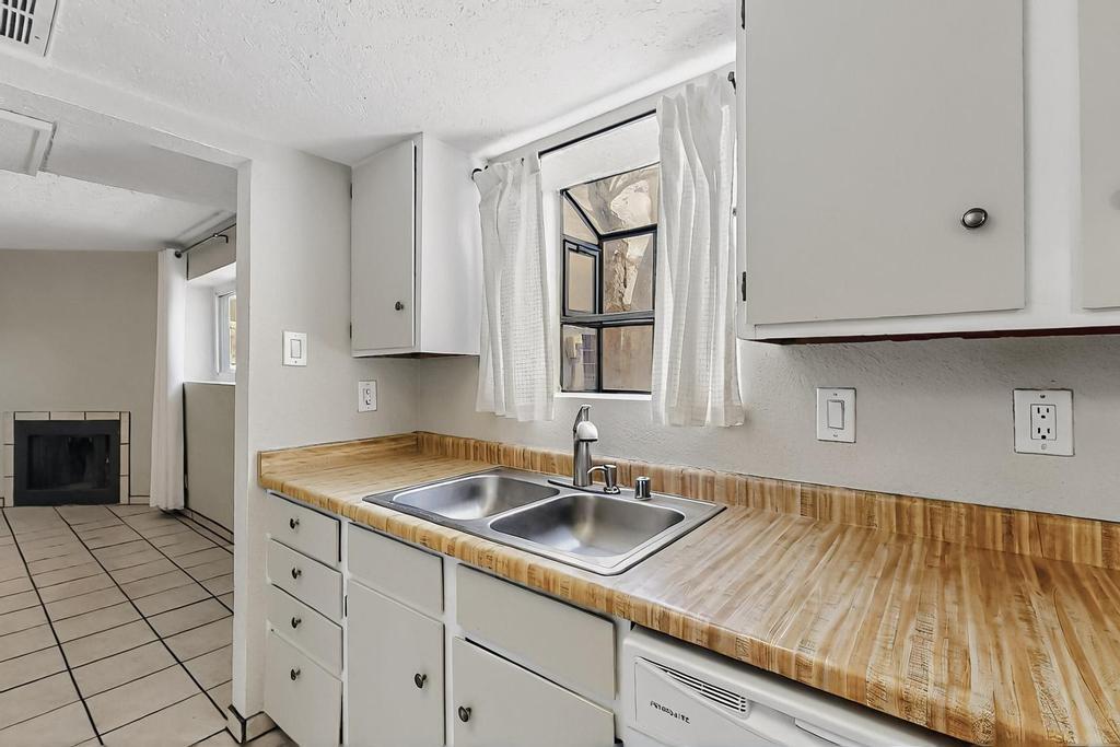 3867 MONTGOMERY Boulevard NE 1604