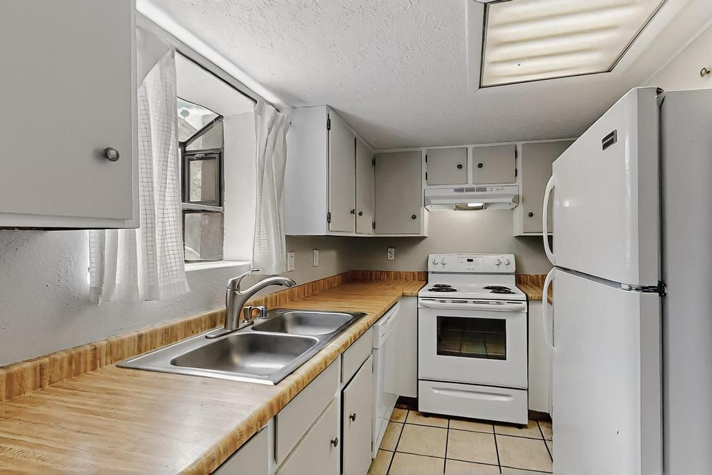 3867 MONTGOMERY Boulevard NE 1604