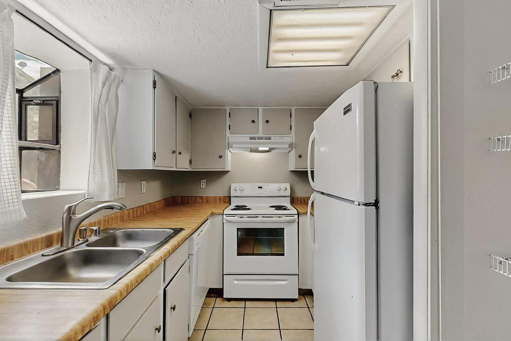 3867 MONTGOMERY Boulevard NE 1604