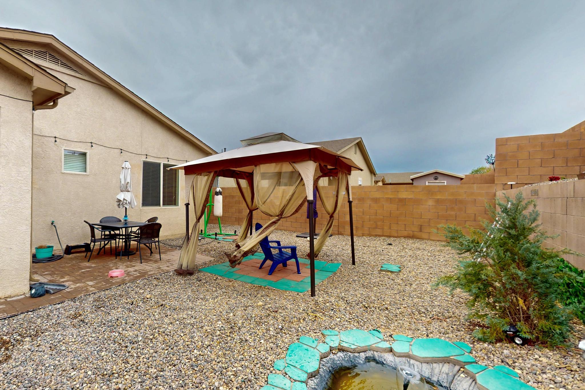 1406 Bluesky NE