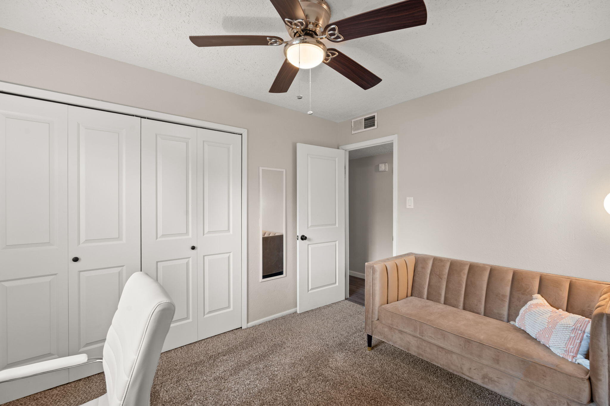 7620 BUCKBOARD Avenue NE