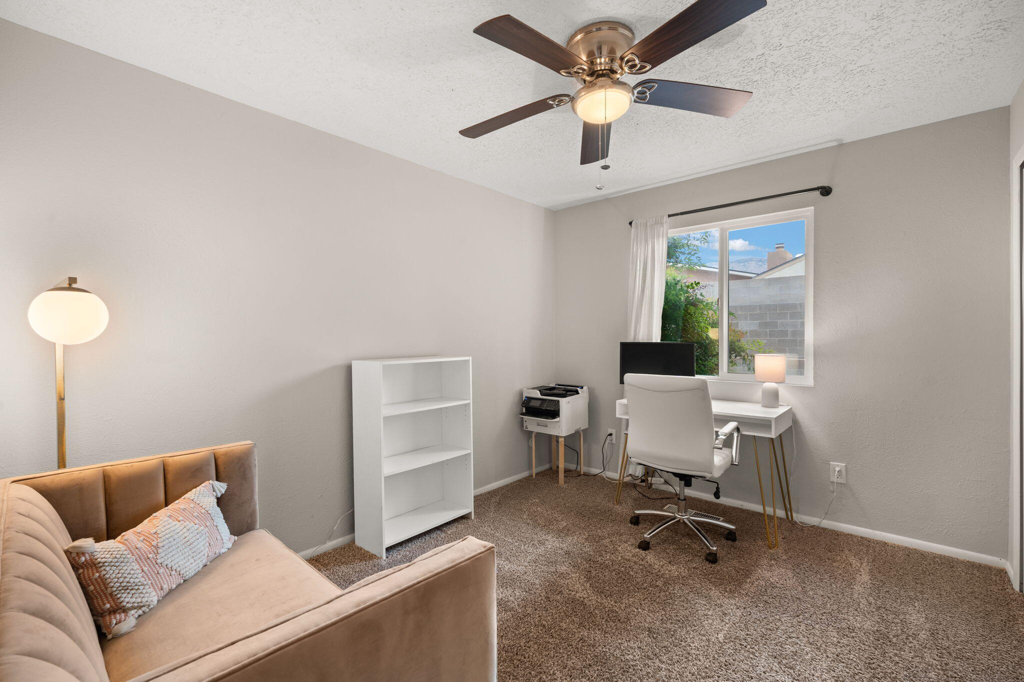 7620 BUCKBOARD Avenue NE