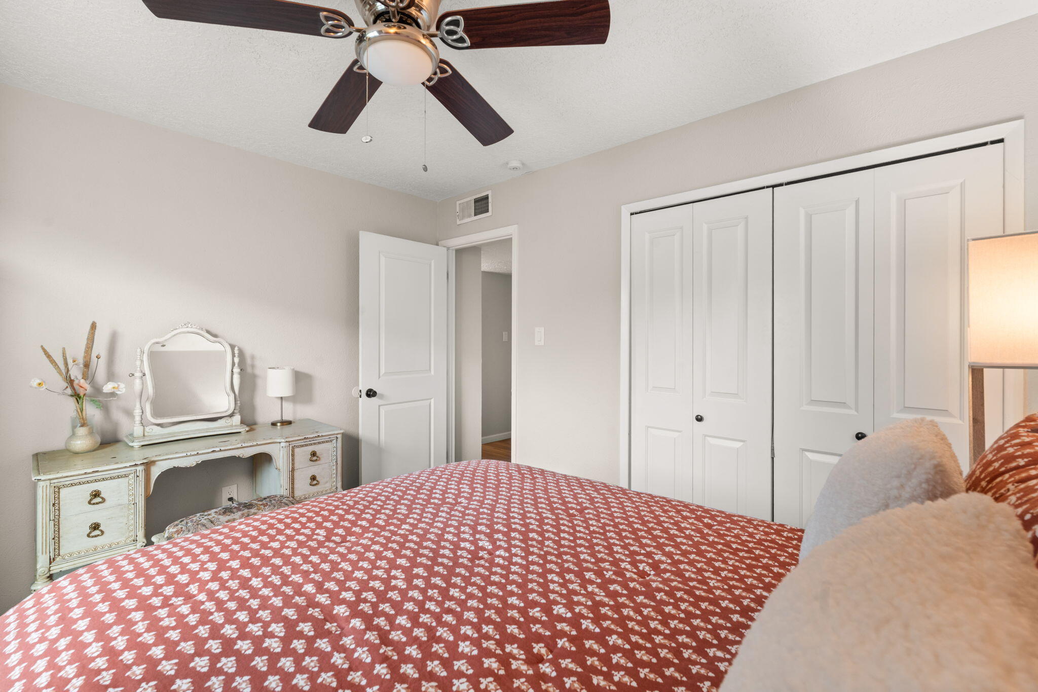 7620 BUCKBOARD Avenue NE