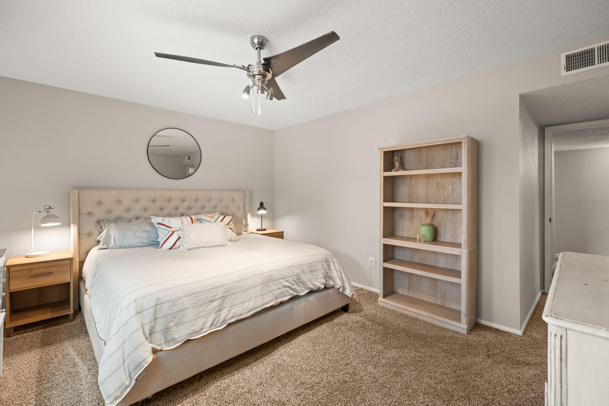 7620 BUCKBOARD Avenue NE