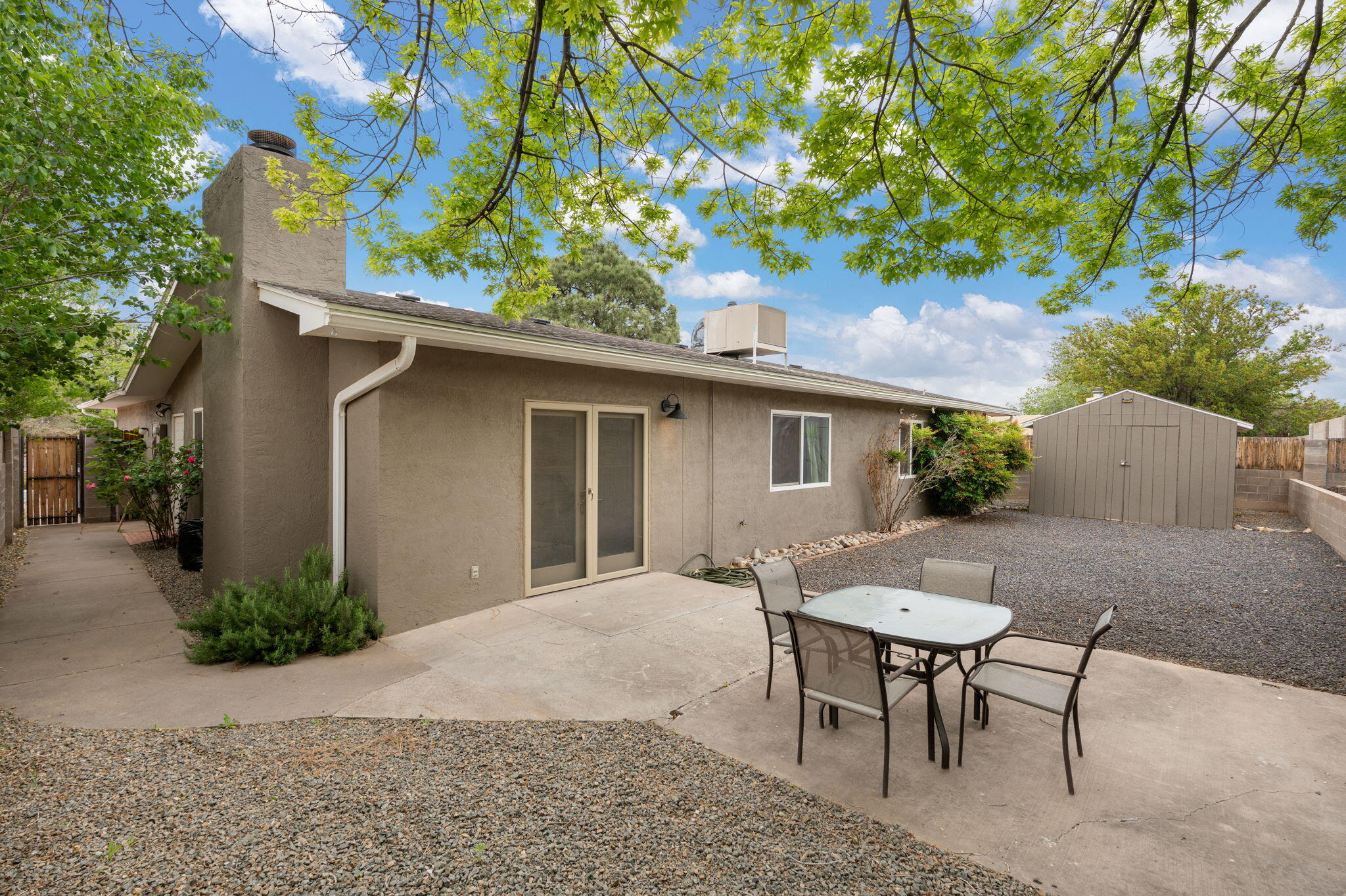 7620 BUCKBOARD Avenue NE