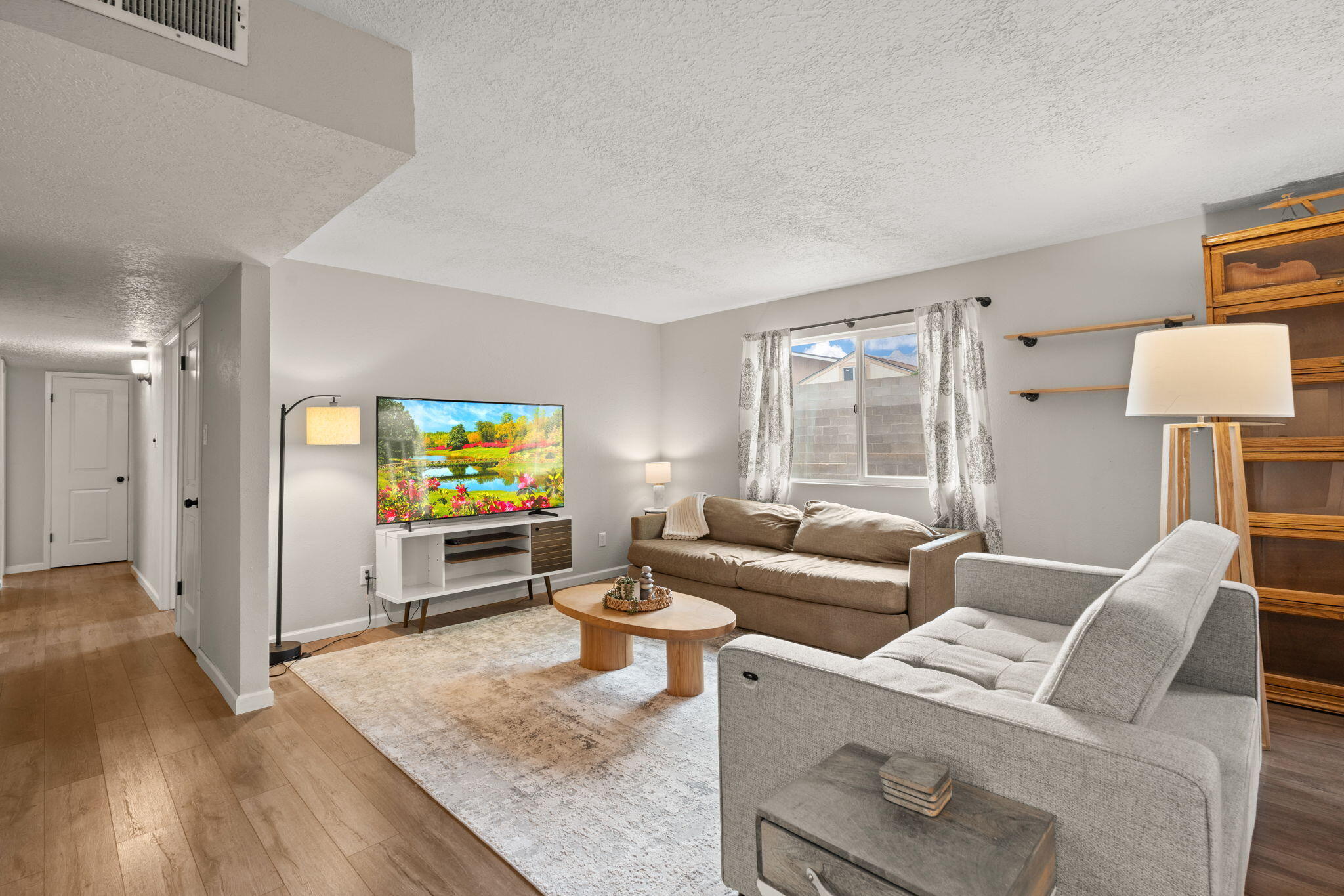 7620 BUCKBOARD Avenue NE