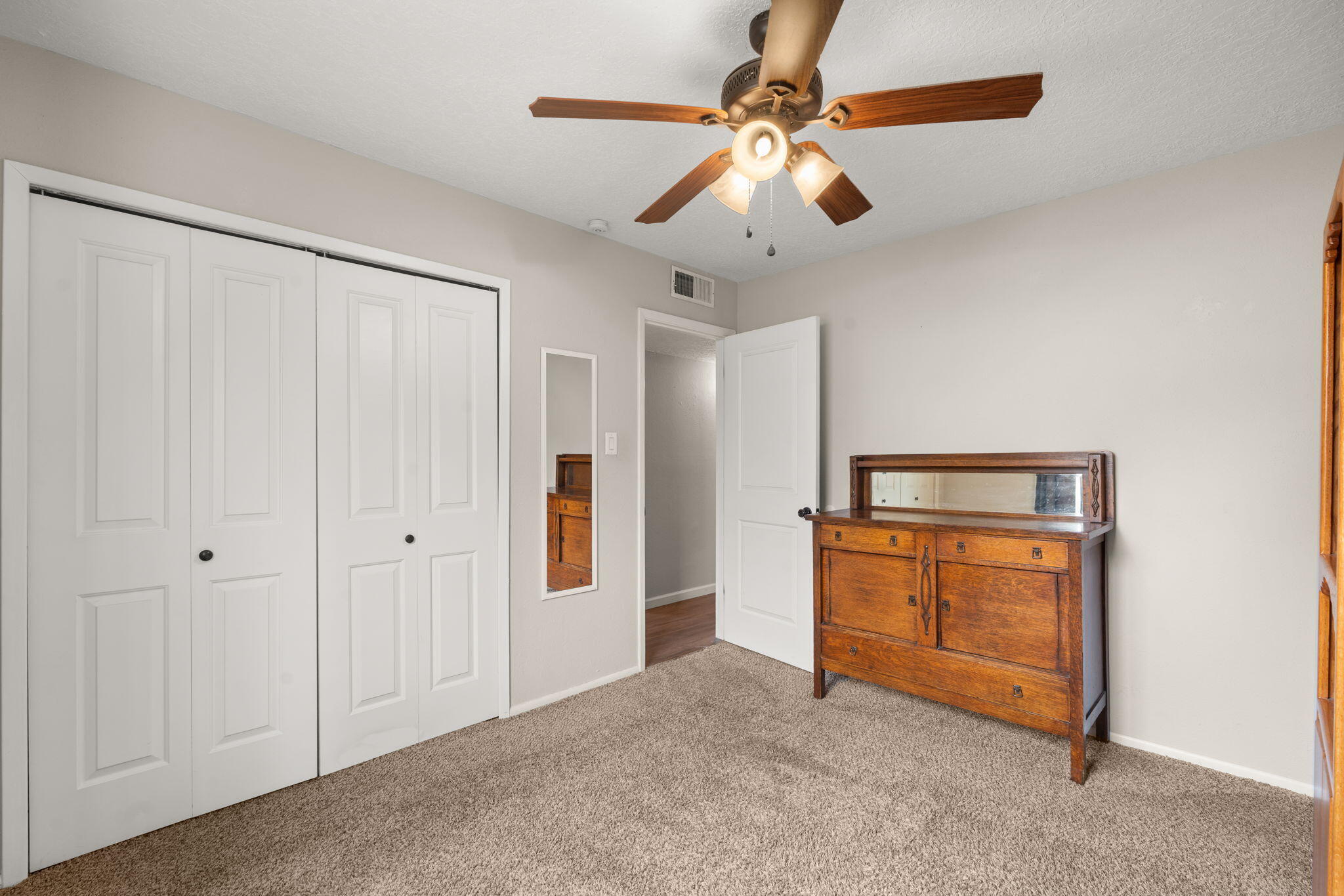 7620 BUCKBOARD Avenue NE