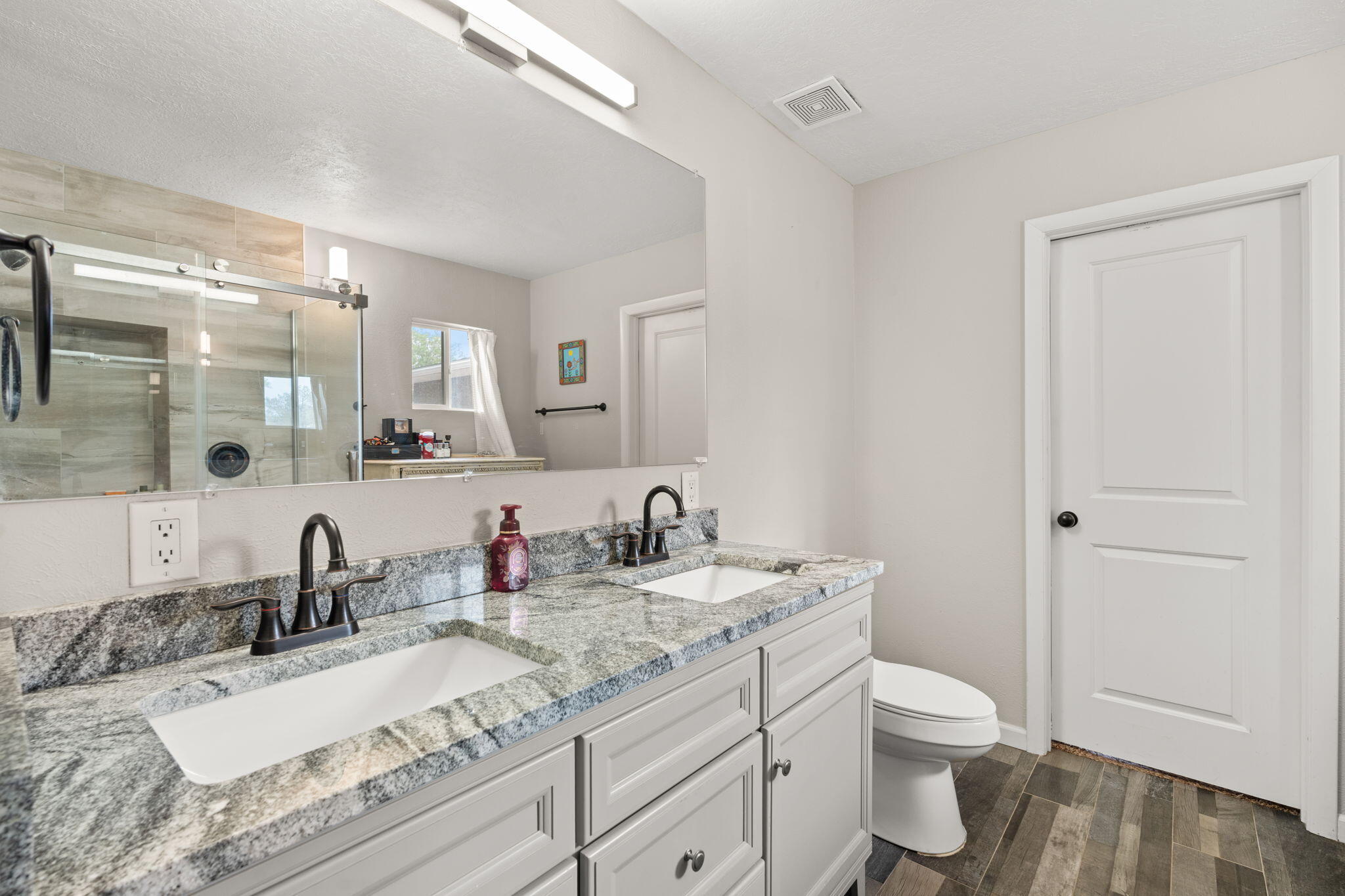 7620 BUCKBOARD Avenue NE