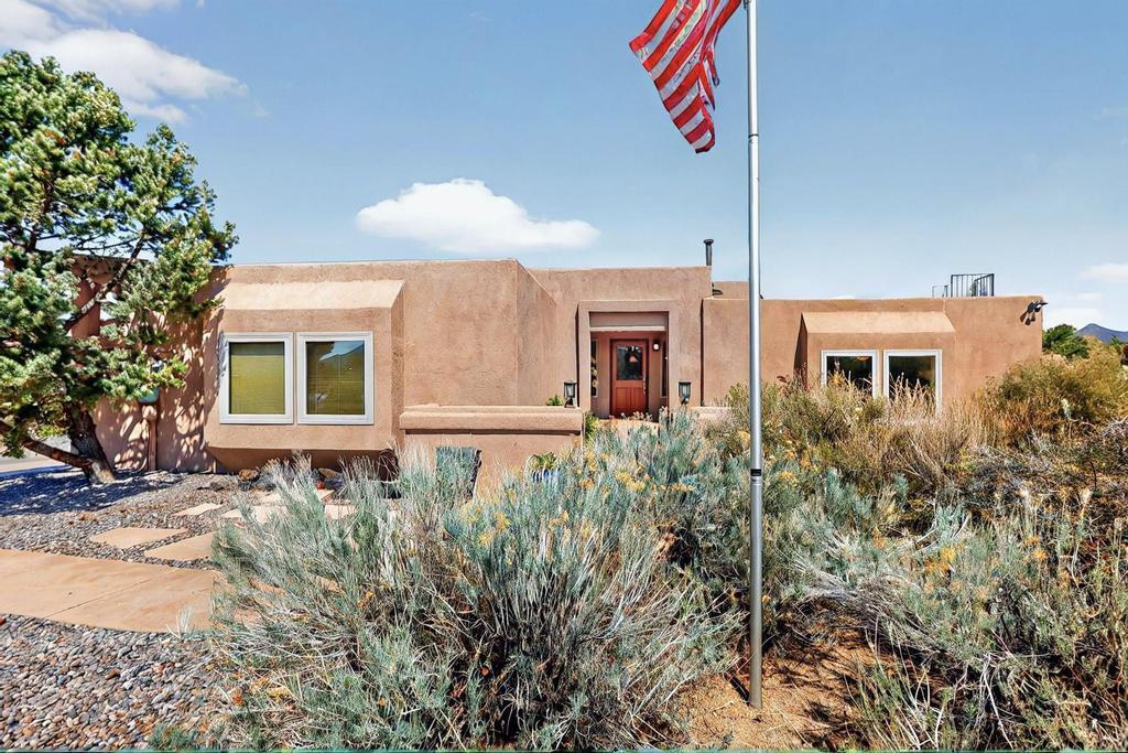 536 BLACK BEAR Road NE