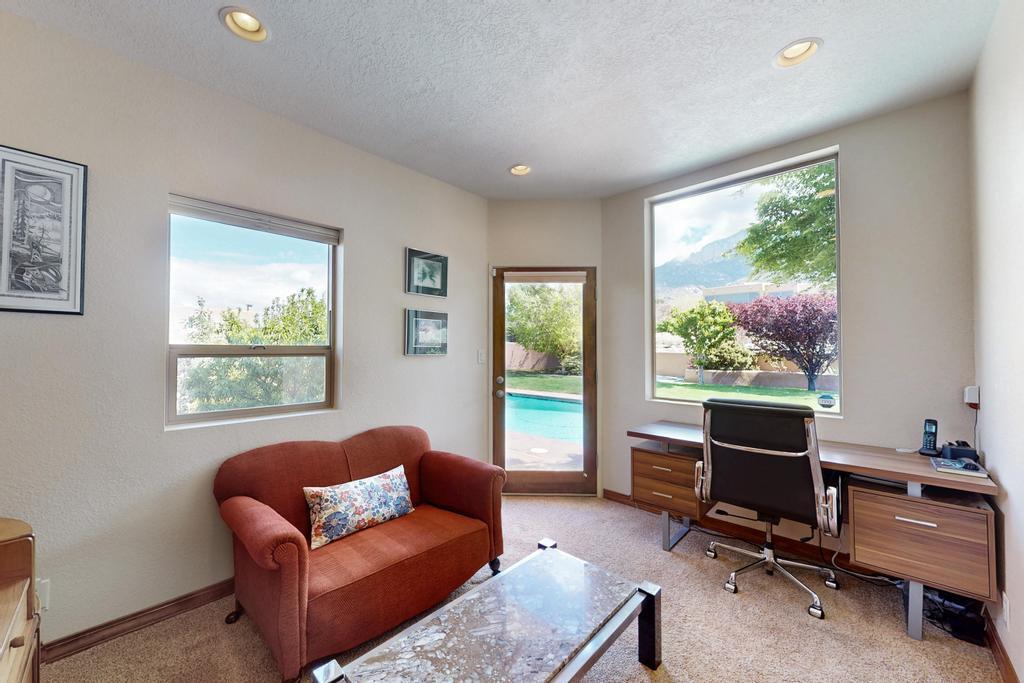 536 BLACK BEAR Road NE