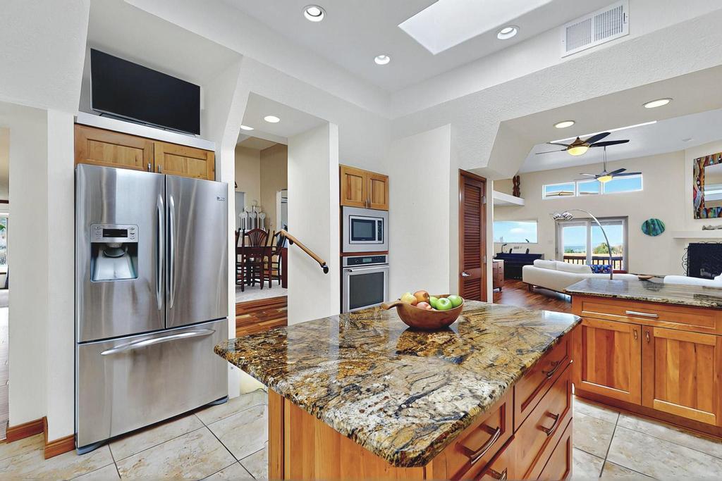 536 BLACK BEAR Road NE