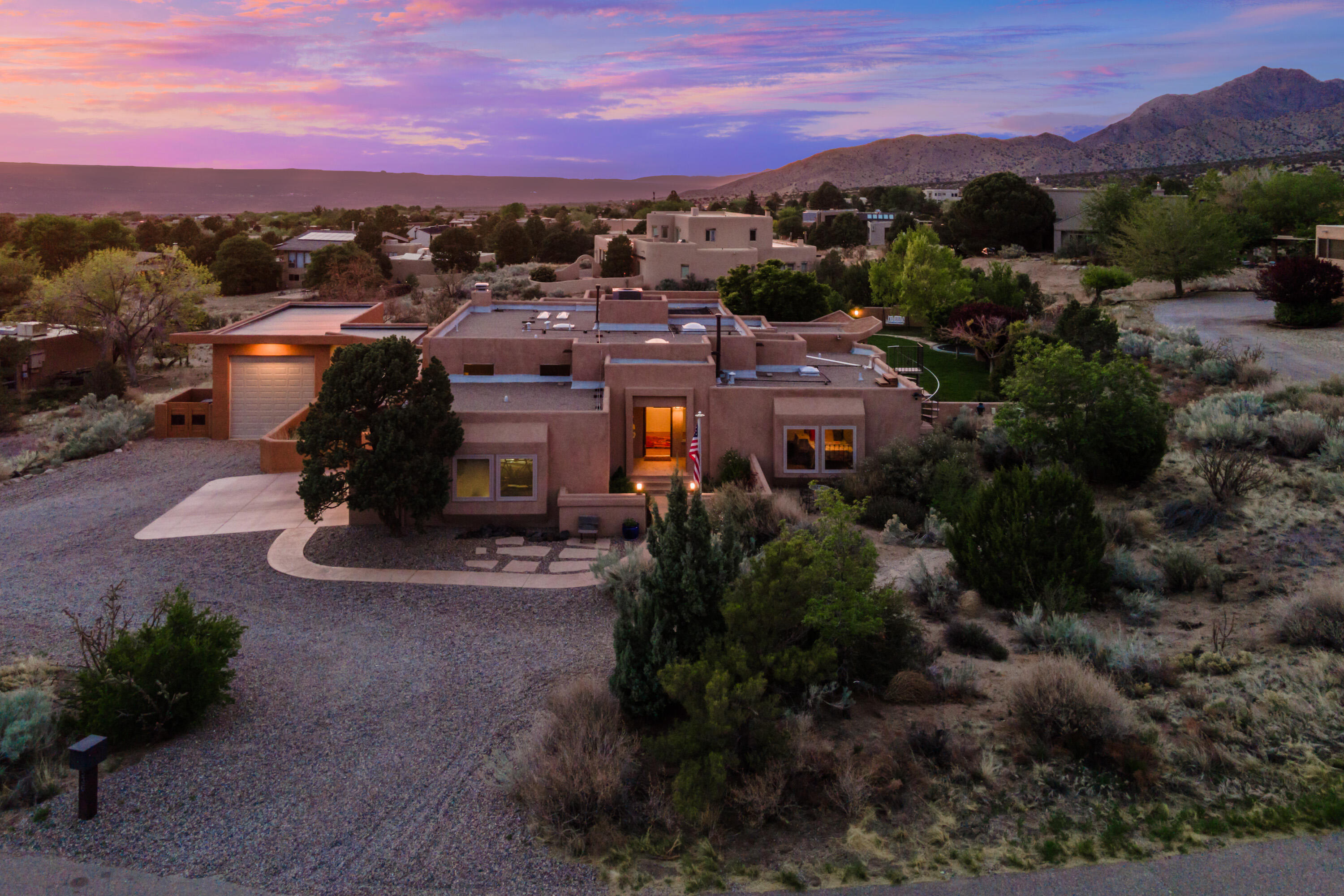 536 BLACK BEAR Road NE