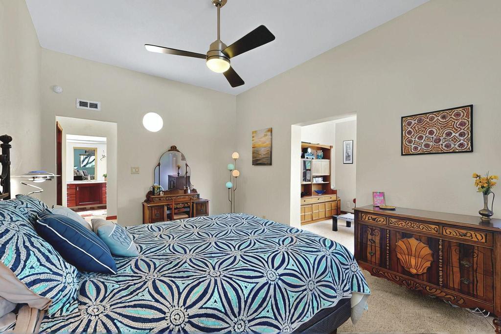 536 BLACK BEAR Road NE