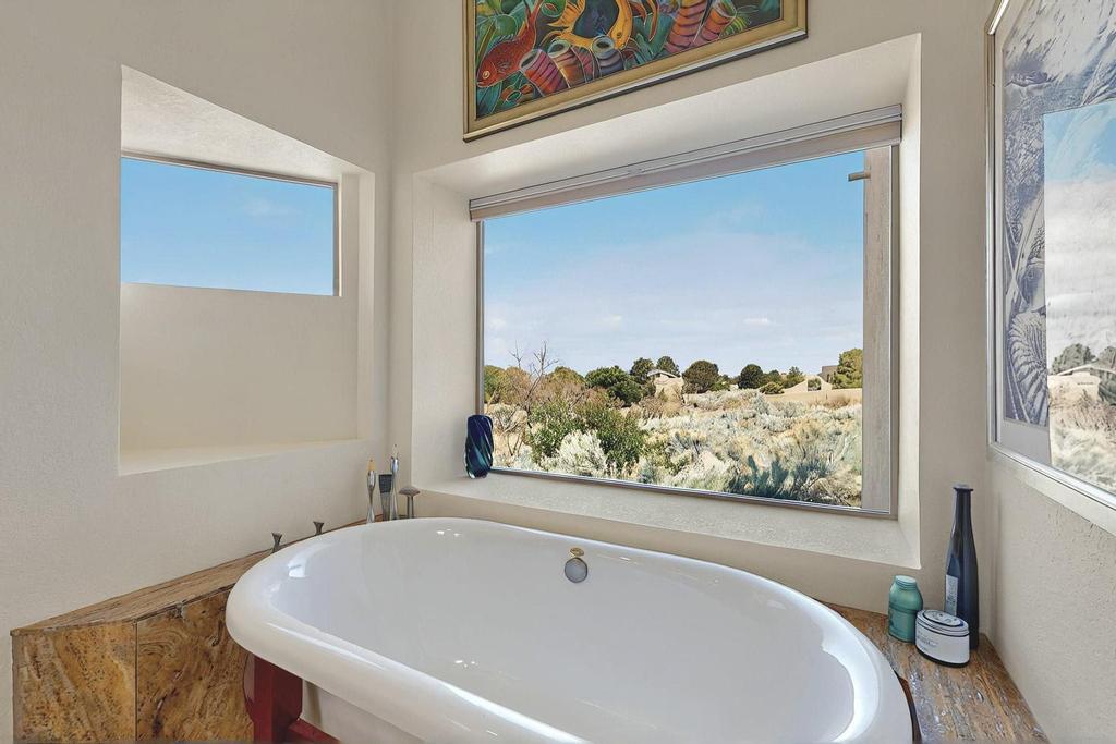 536 BLACK BEAR Road NE