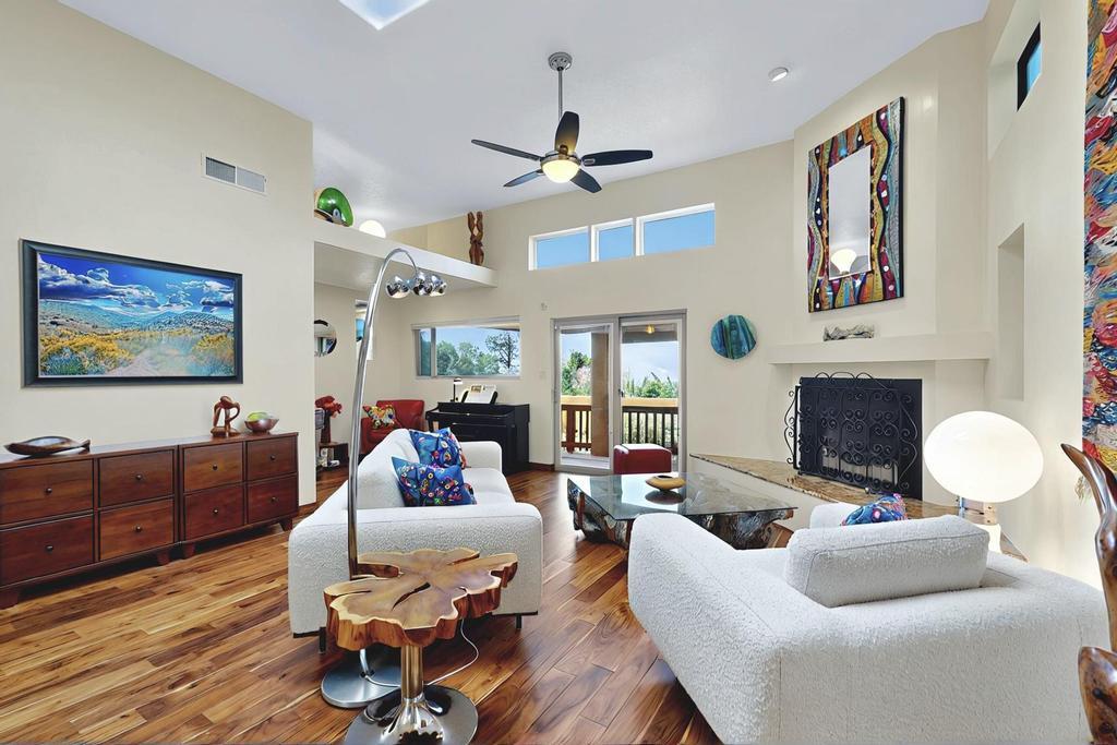 536 BLACK BEAR Road NE