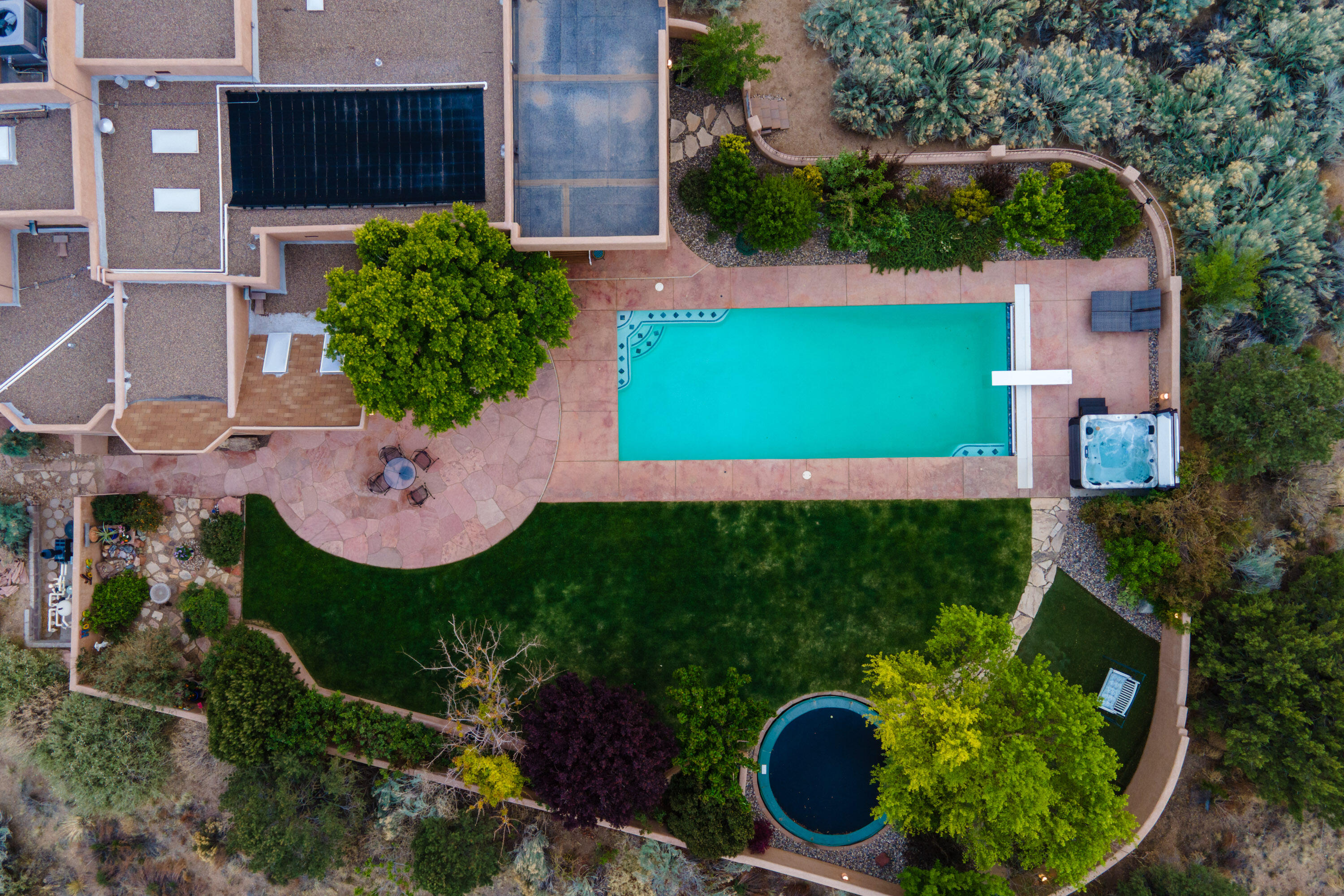 536 BLACK BEAR Road NE