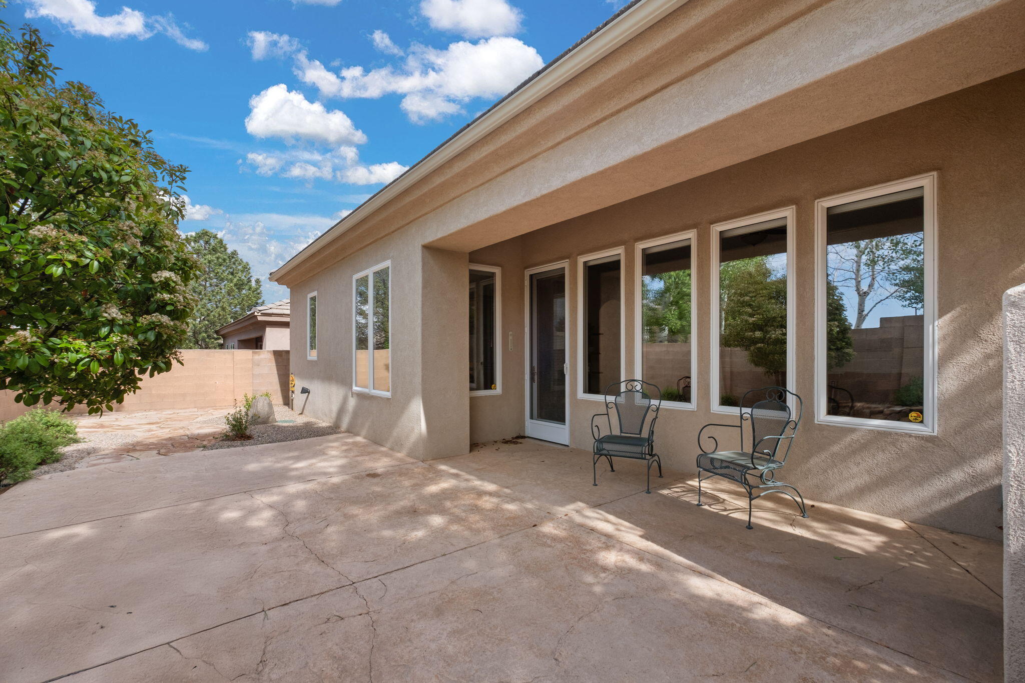 12700 DESERT MARIGOLD Lane NE